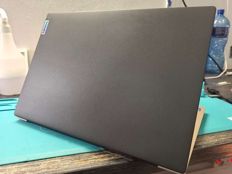 QUAD CORE 11TH GEN i7*LENOVO IDEAPAD 3*i7-1165G7*12GB DDR4*1000GB SSD*HD