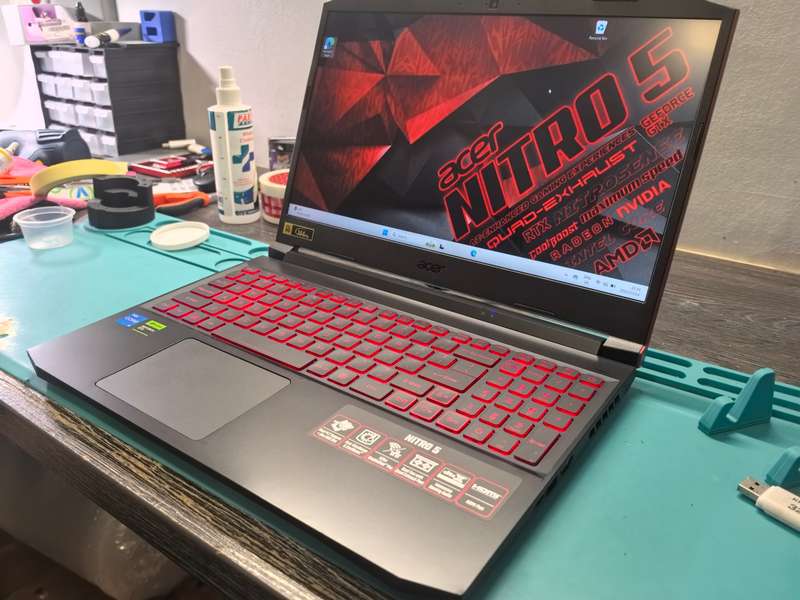 ACER NITRO 5-i5-11400H*16GB RAM*1000GB SSD*FHD*RTX 3050