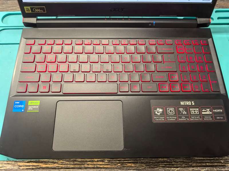 ACER NITRO 5-i5-11400H*16GB RAM*1000GB SSD*FHD*RTX 3050