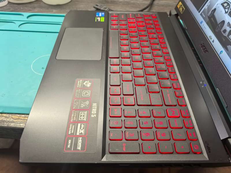 ACER NITRO 5-i5-11400H*16GB RAM*1000GB SSD*FHD*RTX 3050
