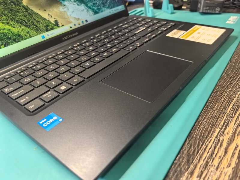 12TH GEN*ASUS VIVOBOOK X1504ZA-i3-1215U-8GB RAM-512GB SSD-FHD