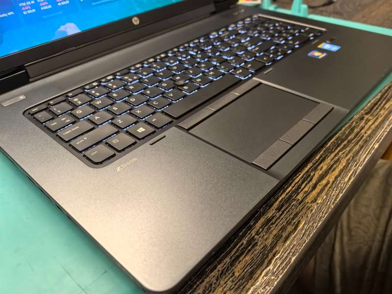 8GB NVIDIA K5000M-HP ZBOOK 17 G2-i7-4810MQ*16GB*256GB SSD*FHD*NVIDIA QUADRO K5000M 8GB