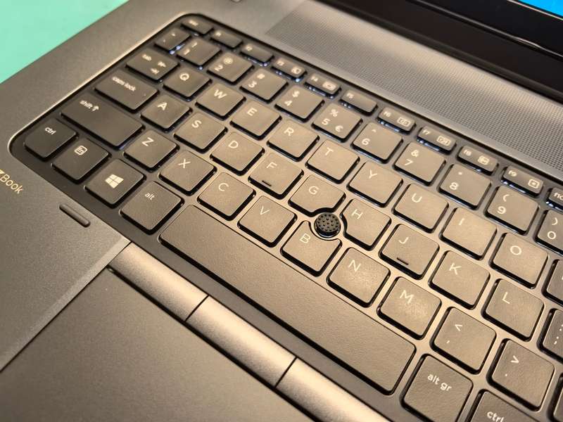 8GB NVIDIA K5000M-HP ZBOOK 17 G2-i7-4810MQ*16GB*256GB SSD*FHD*NVIDIA QUADRO K5000M 8GB