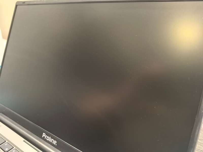 10th gen I7-PROLINE V146*i7-1065G7*8GB DDR4*256GB SSD*HD*IRIS GRAPHICS