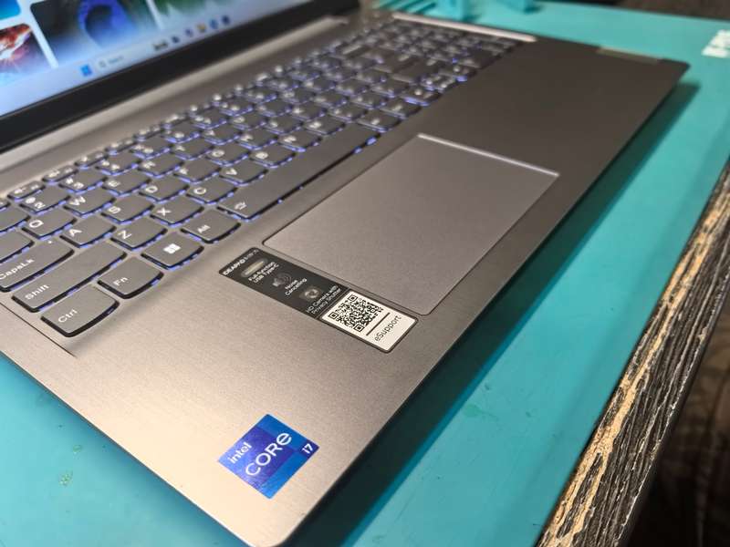 12th Gen i7-LENOVO IDEAPAD 3 i7-1255U-8GB DDR4-512GB SSD- FHD