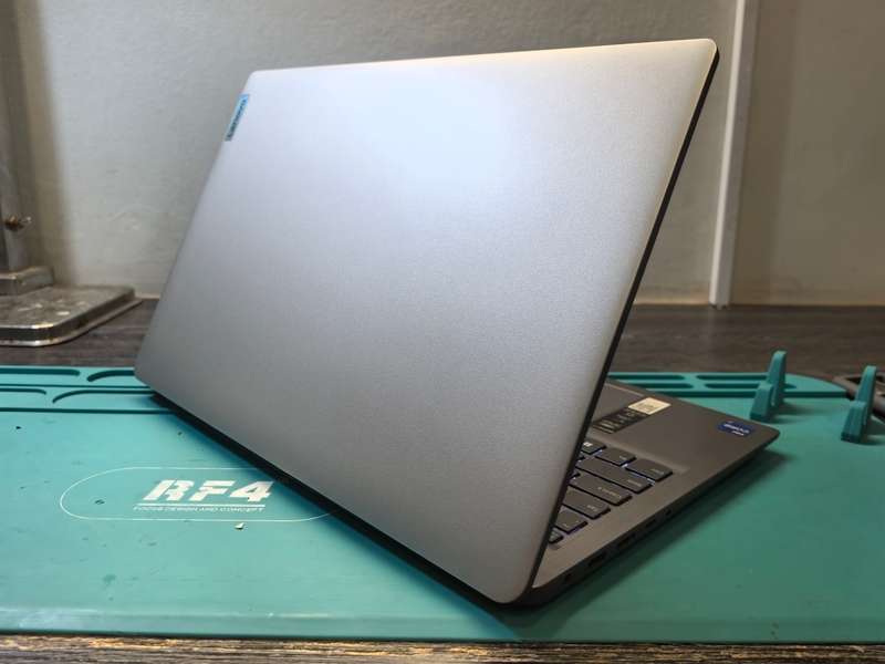 12th Gen i7-LENOVO IDEAPAD 3 i7-1255U-8GB DDR4-512GB SSD- FHD