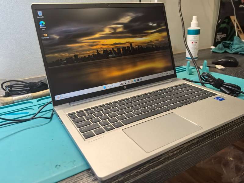 QUAD CORE 11TH GEN i5-HP PROBOOK 450 G8*i5-1135G7*16GB DDR4*500GB SSD*HD*IRIS GRAHICS