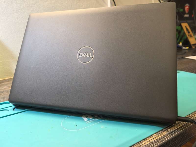 11TH GEN i7-DELL LATITUDE 3520-i7-1165G7-16GB DDR4-256GB SSD-FHD