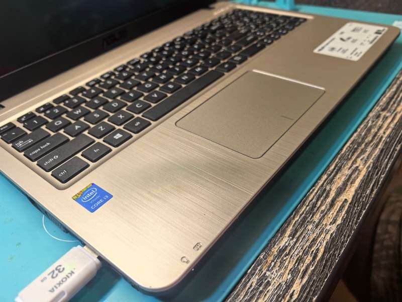 -Boxed - ASUS F540L i3-5005U 4GB RAM 256GB SSD Tru2Life Display