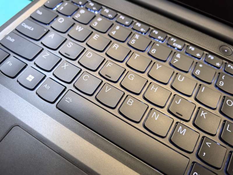 GAMING BEAST!*LENOVO IDEAPAD GAMING 3*i5-11320H*NVIDIA RTX3050*16GB RAM*512GB NVME SSD