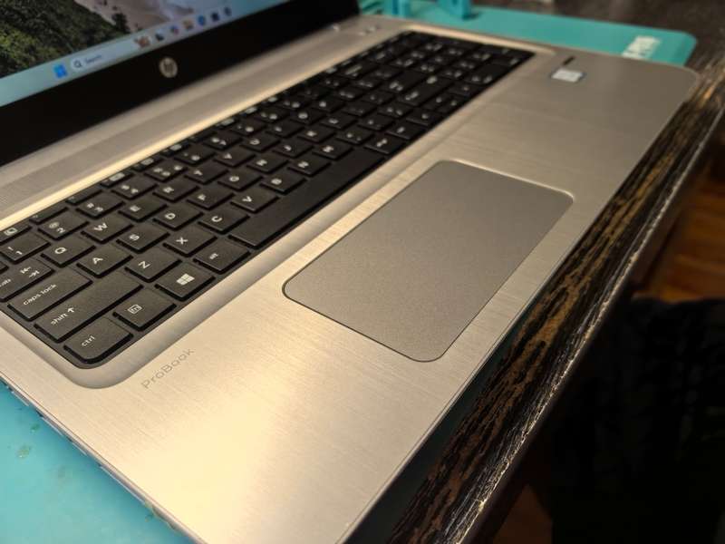 HP PROBOOK 450 G4*I3-7100u*8GB*256GB SSD-HD-DVD-HD GRAPHICS