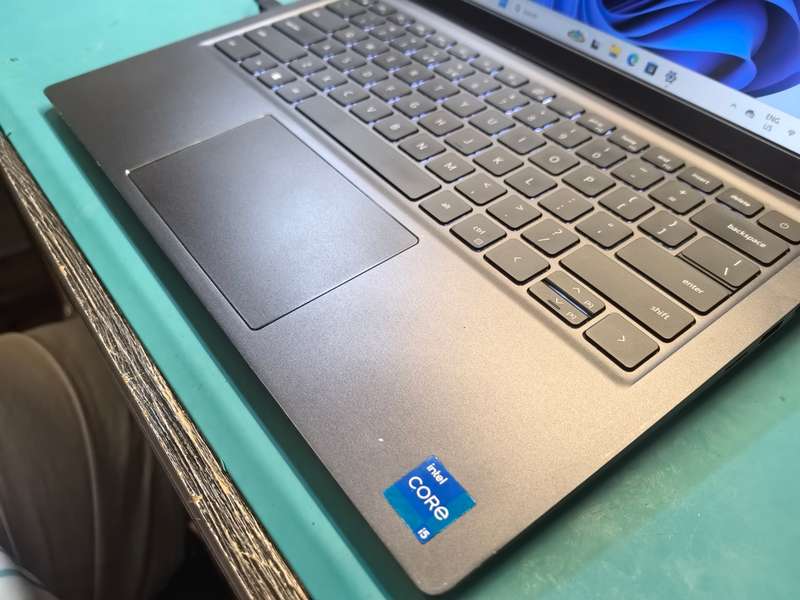 LATE ENTRY-DELL VOSTRO 5410-i5-11300H-16GB DDR4*512GB SSD*FHD*IR*BACKLIT