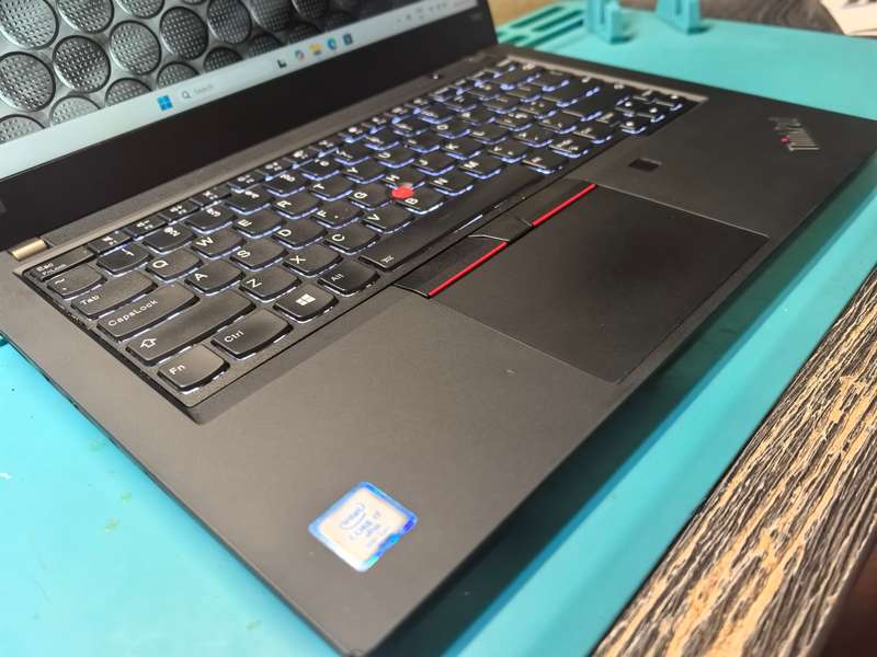 TOUCHSCREEN-Quad Core i7-Lenovo ThinkPad T490-i7-8665u-FHD-32GB RAM-1000GB SSD