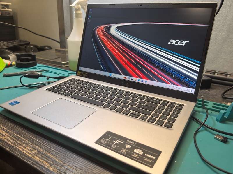 11th Gen i3-Acer Aspire 3-i3-1115G4-8GB DDR4-256GB NVMe-Full HD-UHD Graphics