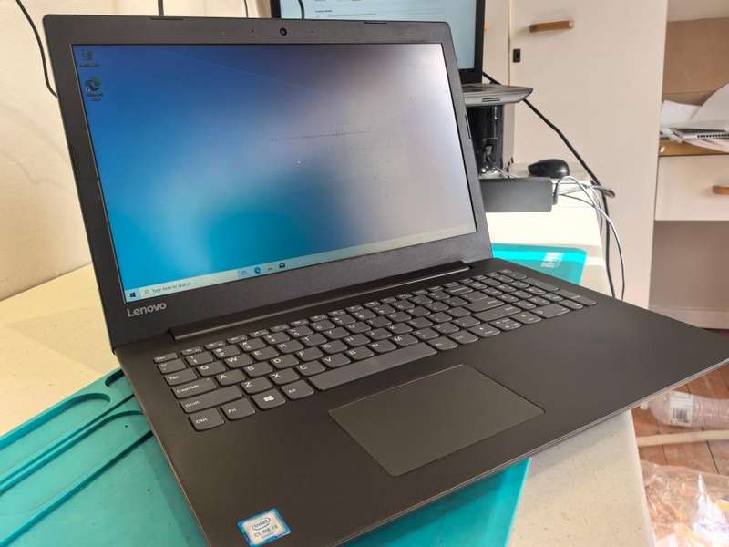 LENOVO IDEAPAD 320*i3-6006U*8GB DDR4*250GB SSD-FHD