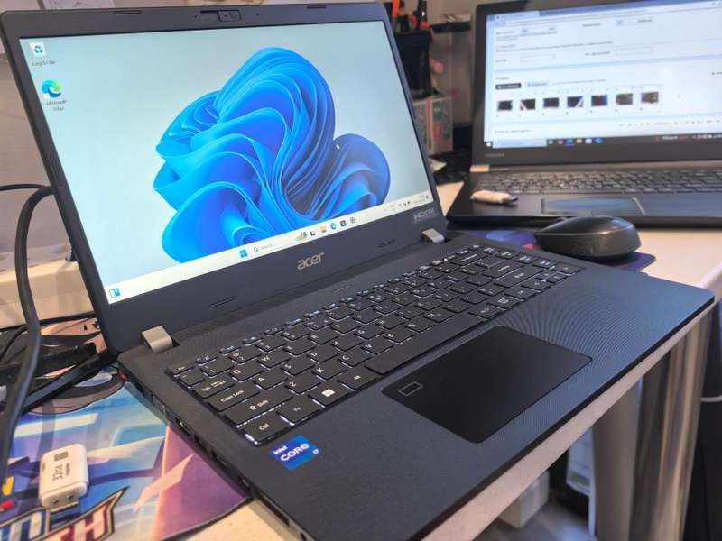 11th GEN i7-*ACER TRAVELMATE P214-i7-1165G7-16GB DDR4-512GB NVME SSD-FHD-4G LTE
