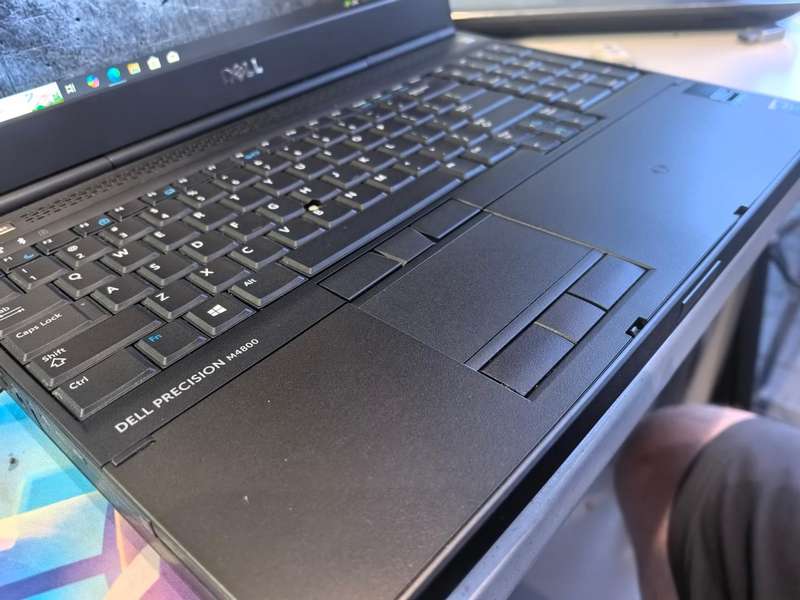 *DELL PRECISION M4800*i7-4810MQ*QUAD CORE*NVIDIA K2100M*8GB*256gb ssd*FHD*