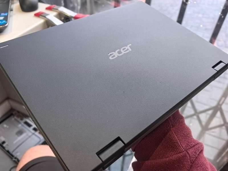 *ACER TRAVELMATE SPIN B118*N4000*4GB RAM*128GB SSD*TOUCHSCREEN*360`FLIP*FHD*