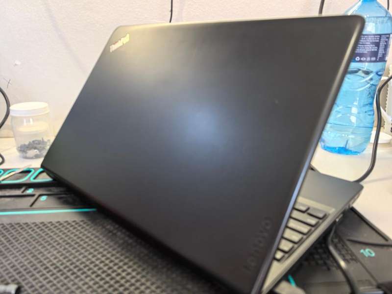 LENOVO THINKPAD E570*i3-6006U*8GB RAM*SEAGATE 250GB SSD*FHD