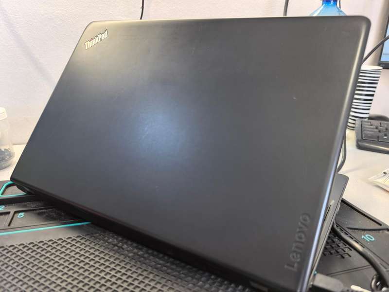 LENOVO THINKPAD E570*i3-6006U*8GB RAM*SEAGATE 250GB SSD*FHD