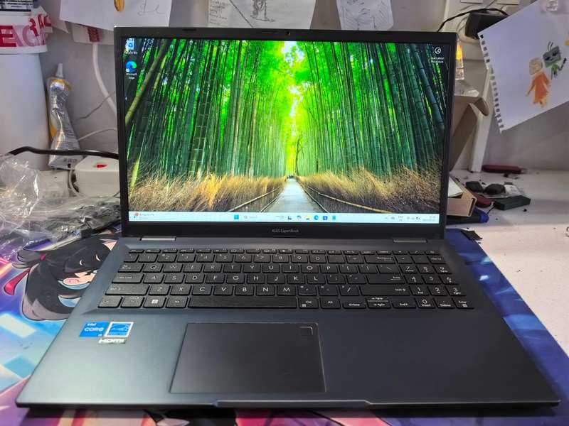 12th GEN*ASUS EXPERTBOOK B5102CE*i5-1135G7*16GB RAM*1000GB SSD*FHD*G7 GRAPHICS*