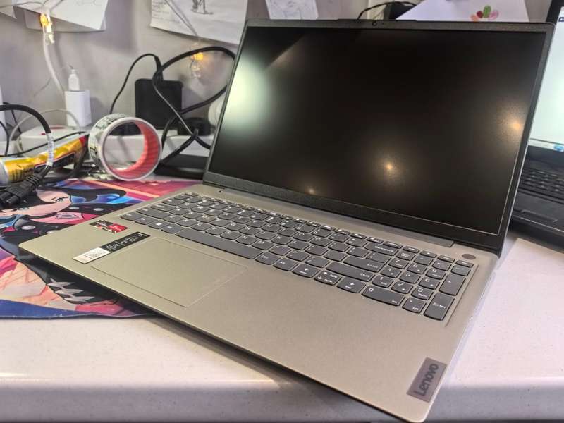ADRENILAN EDITION-LENOVO IDEAPAD 3-RYZEN 5-3500U-8GB DDR4-512GB SSD-FHD-VEGA 8 GRAPHICS