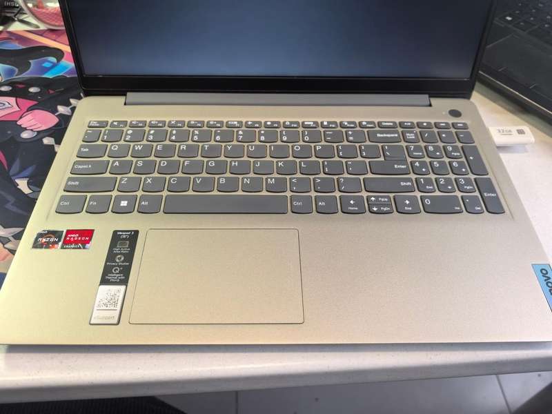 ADRENILAN EDITION-LENOVO IDEAPAD 3-RYZEN 5-3500U-8GB DDR4-512GB SSD-FHD-VEGA 8 GRAPHICS