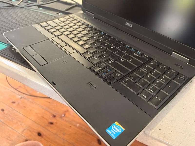 Radeon Graphics-Quad Core i7 Dell Latitude E6540-i7-4800MQ-8GB RAM-256GB SSD-FHD