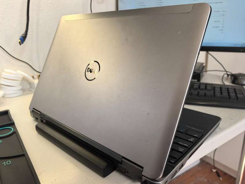 Radeon Graphics-Quad Core i7 Dell Latitude E6540-i7-4800MQ-8GB RAM-256GB SSD-FHD