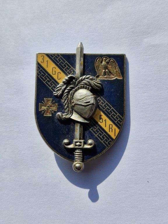FRENCH ARMY INFANTRY REGIMENT 51 RI 31 GC BADGE