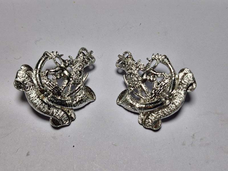 Rhodesian Light Infantry Collar badges. Queen's Crown