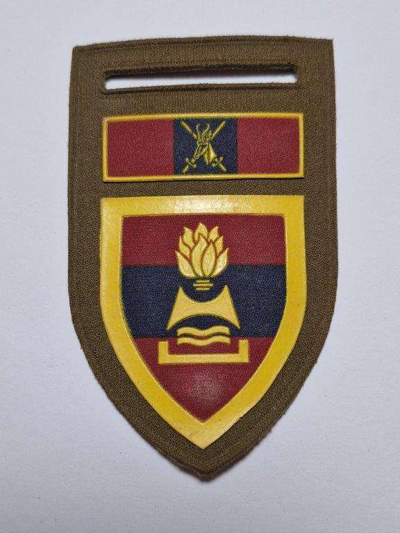 SADF 2 Field Engineer Regiment tupperware shoulder flash. Pin intact