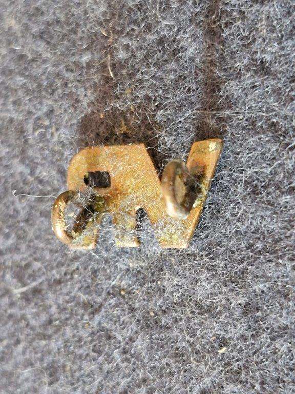 Royal Rhodesian Air Force Volunteer Reserve Collar badge.