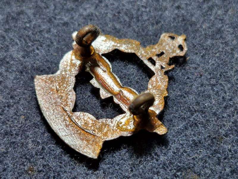Southern Rhodesian Air Force collar Badge 1945-53.