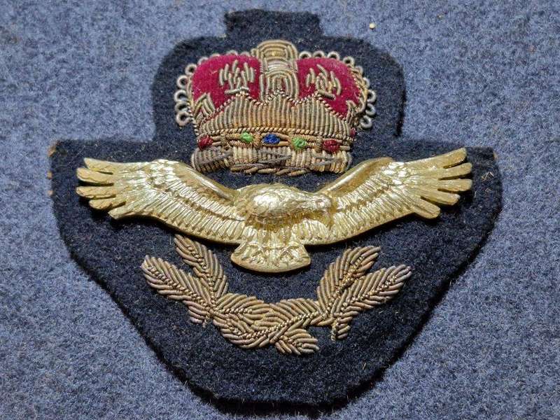 Rhodesian Air Force Officer's Cap badge 1965-69 Rhodesian Made
