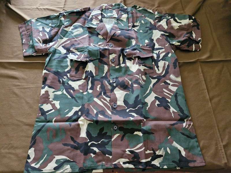 Unknown Camo Shirt. Size XL