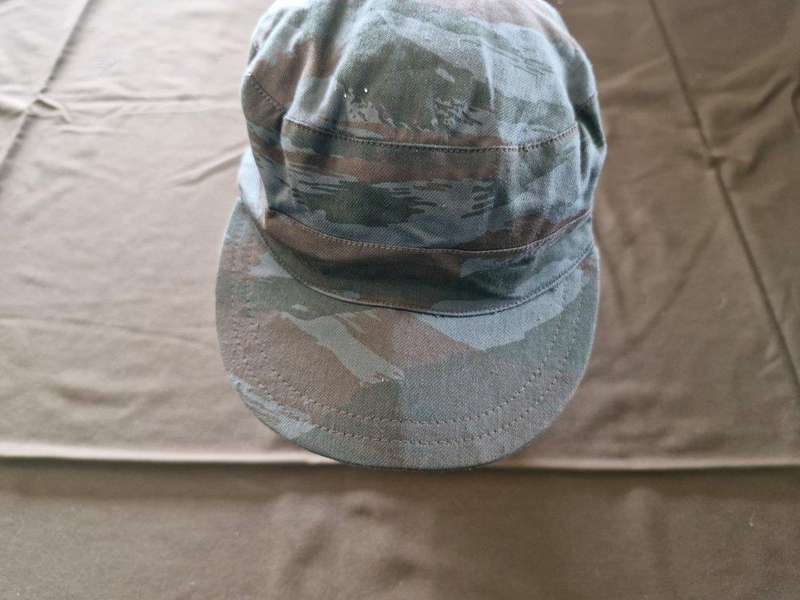 South African Bush War FAPLA Lizard pattern camo Cap. Size 55. Peak broken.