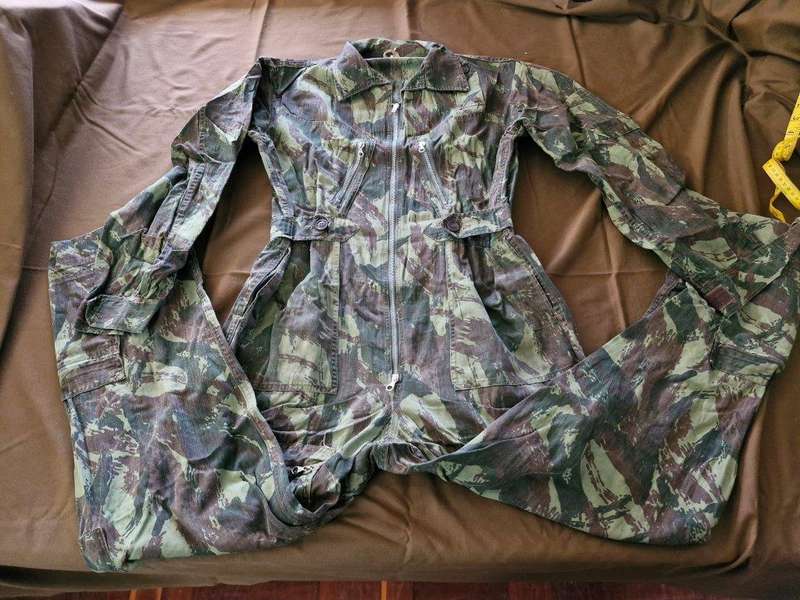 SADF Bush War Portuguese Vertical Lizard pattern camo Flight Suit. 52 Cm Armpit to Armpit, 40 Cm Wai
