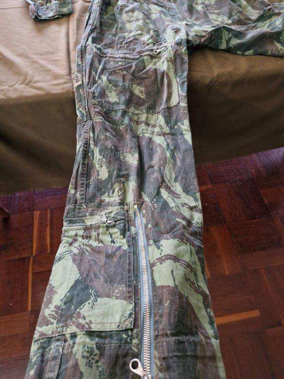SADF Bush War Portuguese Vertical Lizard pattern camo Flight Suit. 52 Cm Armpit to Armpit, 40 Cm Wai