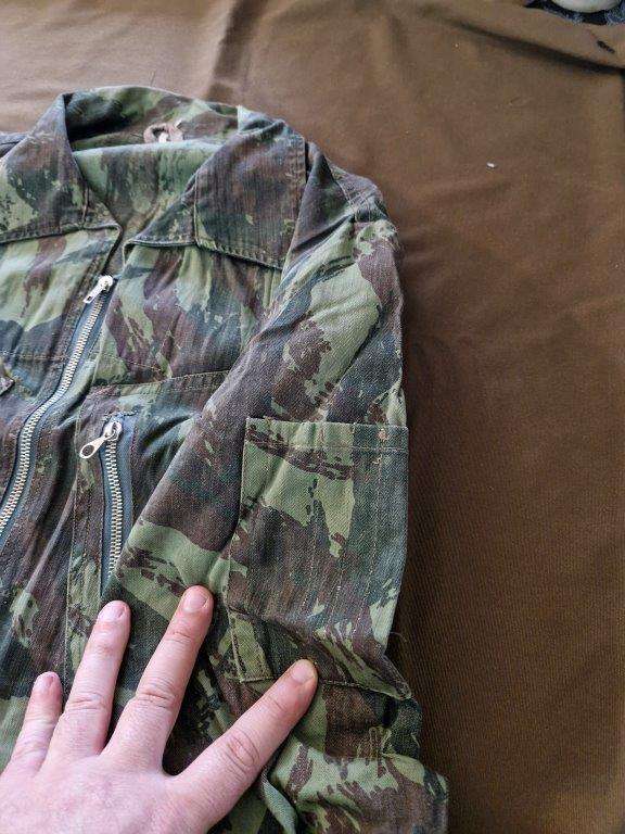 SADF Bush War Portuguese Vertical Lizard pattern camo Flight Suit. 52 Cm Armpit to Armpit, 40 Cm Wai