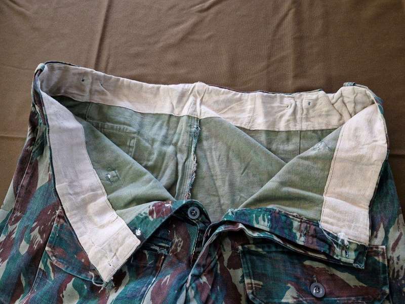 Egyptian Green Vertical Lizard Camo trousers. 51 Cm across waist.