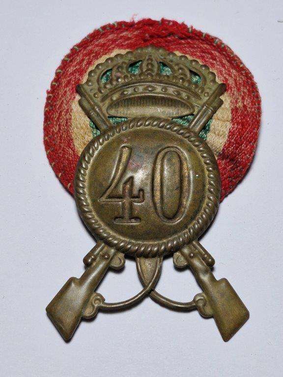WW2 ITALIAN 40th Infantry Badge with rosette. Missing one set of folding plates