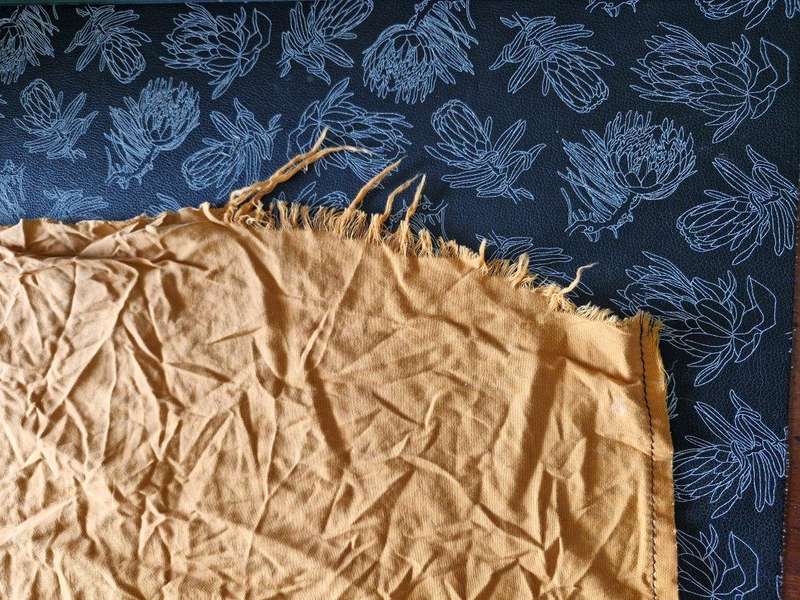 82 Mechanised Brigade flag. Frayed at corners. 120 Cm x 135 Cm