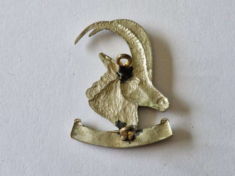 Southern Rhodesian Armoured Car Regiment Beret Badge. Officer's