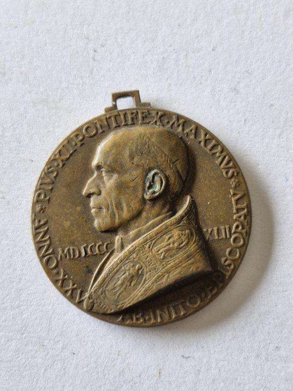 WWII Italian religious medal