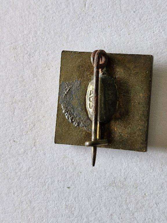 Italian WWII Political party badge.