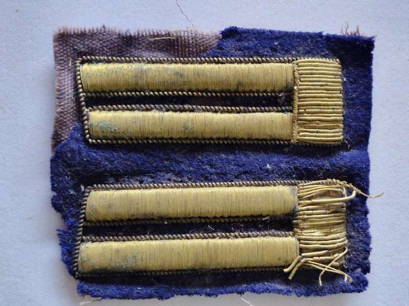 Unknown Italian WWII badge. Damaged