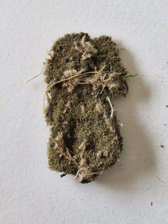 Unknown Italian WWII badge. Damaged and brittle 9 Small