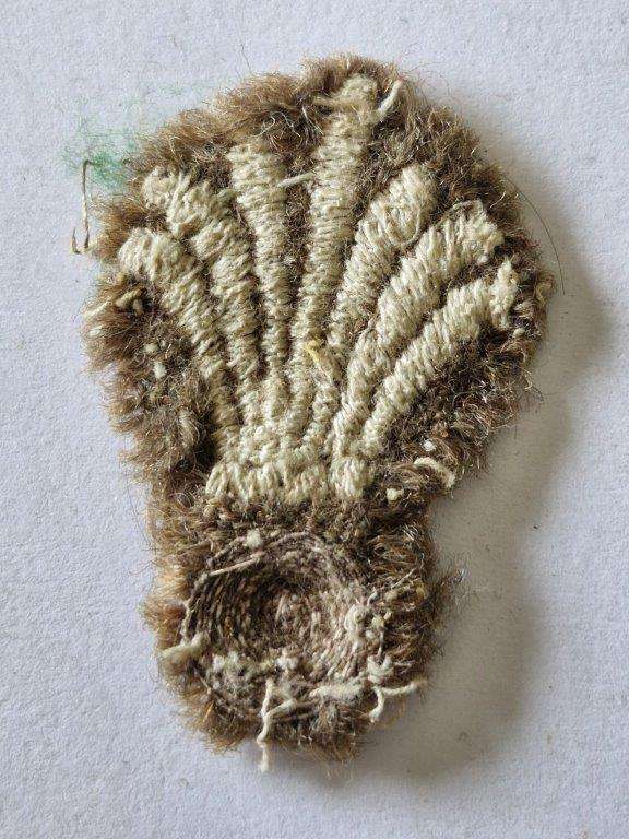 Unknown Italian WWII badge. Damaged and brittle 11 Small