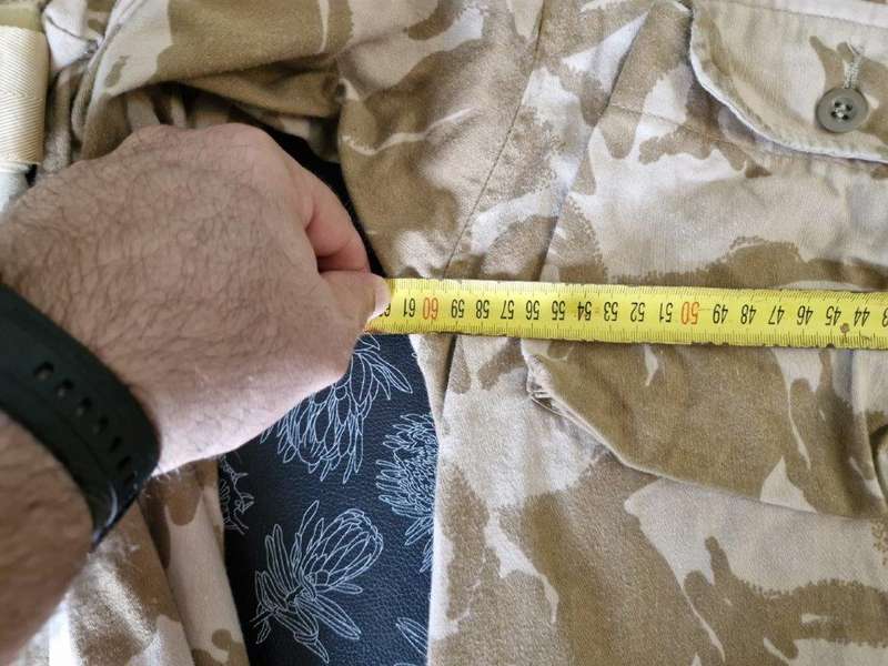 British Light Weight Desert DPM Camo Combat Jacket. 60 Cm Armpit to Armpit